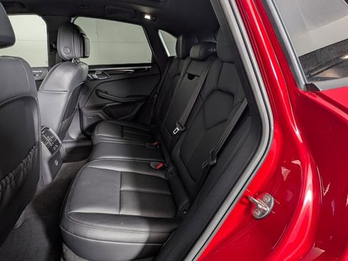 New 2026 Porsche Macan image 24