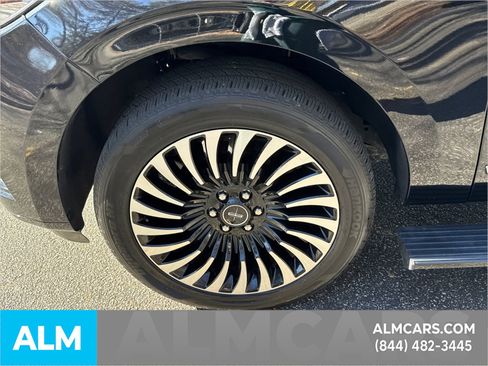 Used 2021 Lincoln Navigator Black Label w/ Cargo Convenience Package image 12