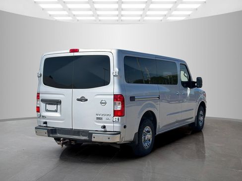 Used 2016 Nissan NV 3500 SL RWD image 3