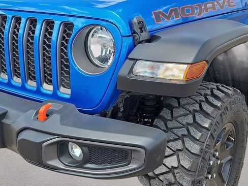 Used 2022 Jeep Gladiator Mojave w/ Trailer Tow Package AWD/4WD image 9