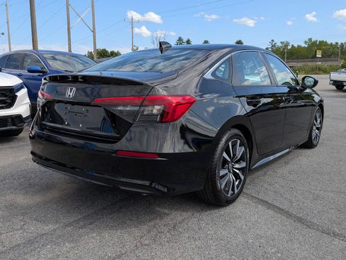 Certified 2024 Honda Civic EX image 8
