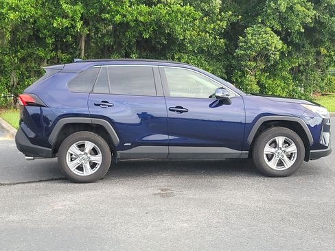 Certified 2025 Toyota RAV4 XLE w/ Convenience Package AWD/4WD image 8