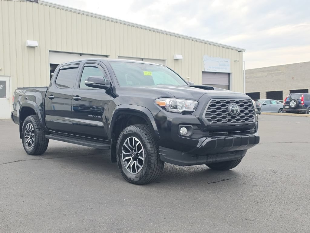 Used 2022 Toyota Tacoma TRD Sport AWD/4WD image 1