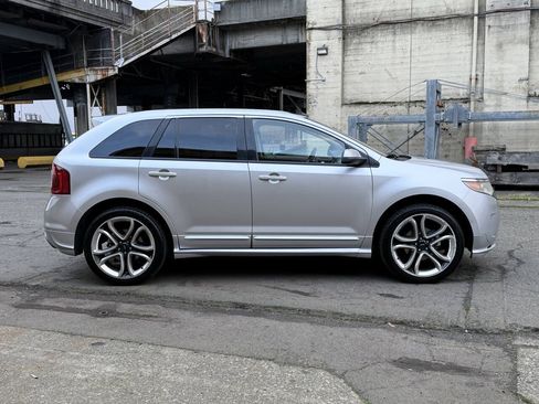 Used 2011 Ford Edge Sport w/ Driver Entry Pkg AWD/4WD image 13
