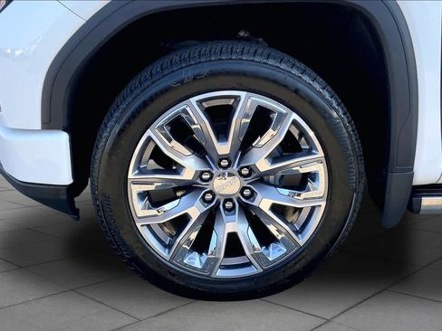 Used 2024 GMC Sierra 1500 Denali w/ Denali Reserve Package AWD/4WD image 11