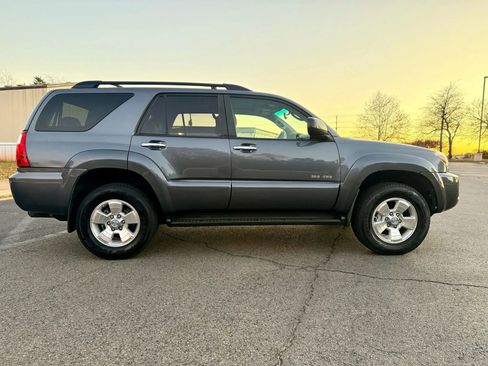 Used 2007 Toyota 4Runner Sport image 8