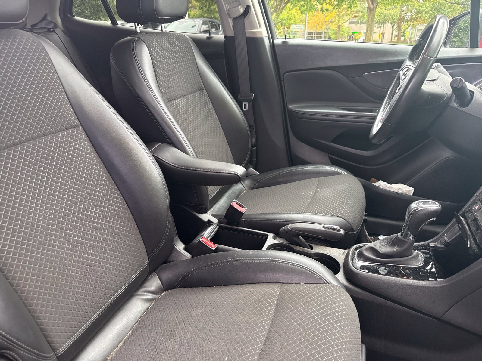 Used 2019 Buick Encore Sport Touring w/ Safety Package FWD image 16