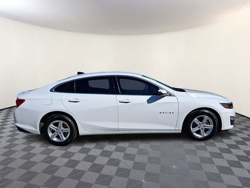 Used 2025 Chevrolet Malibu LS w/ LPO, Floor Liner Package FWD image 7