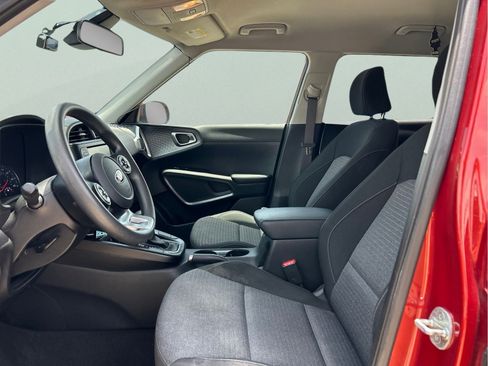 Used 2021 Kia Soul S FWD image 9
