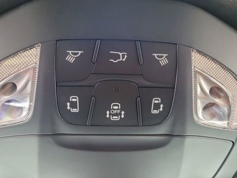 New 2026 Chrysler Pacifica Pinnacle image 30