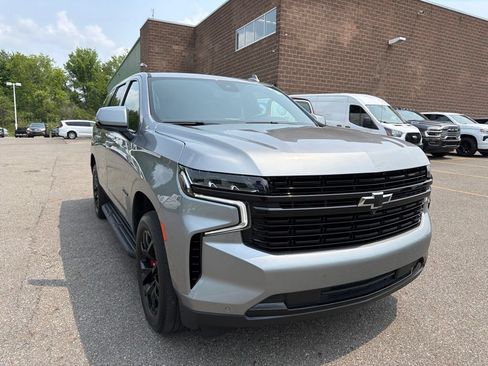 Used 2023 Chevrolet Tahoe RST w/ RST Performance Edition AWD/4WD image 2