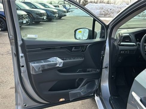 New 2026 Honda Odyssey Touring image 8