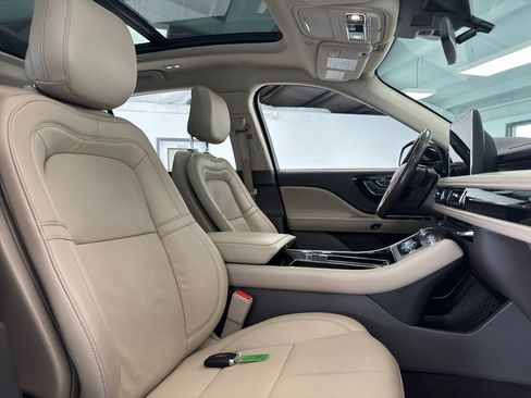 Used 2020 Lincoln Aviator Reserve w/ Equipment Group 201A image 33