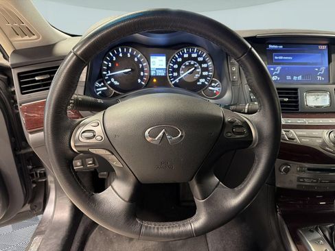 Used 2016 INFINITI Q70 L 3.7 RWD image 11
