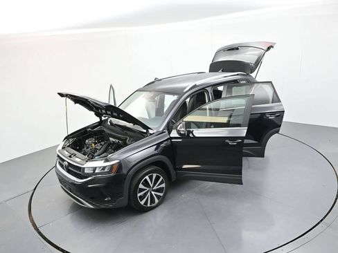 Used 2024 Volkswagen Taos SE FWD image 44