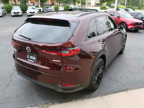 Certified 2025 MAZDA CX-90 Plug-In Hybrid w/Premium Sport AWD/4WD image 4