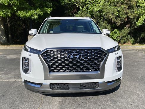 Used 2022 Hyundai Palisade Calligraphy FWD image 3