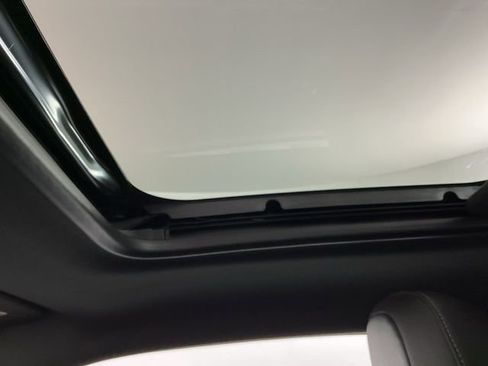 Used 2015 Chevrolet Camaro SS w/ Silver Rally Stripe Package image 21