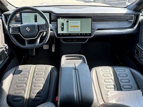 Used 2022 Rivian R1T Launch Edition image 29