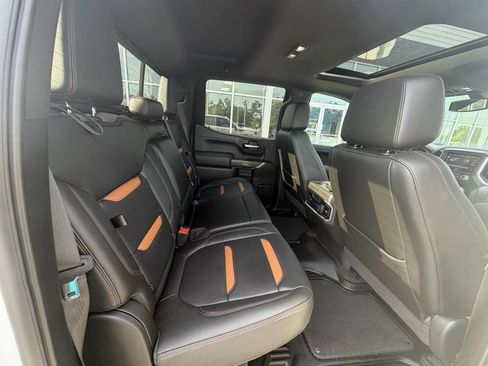 Used 2021 GMC Sierra 1500 AT4 w/ AT4 Premium Package AWD/4WD image 13