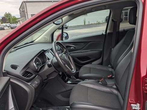 Used 2022 Buick Encore Preferred w/ Safety Package AWD/4WD image 13