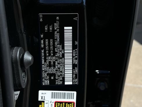 Used 2023 Toyota Highlander Platinum AWD/4WD image 45