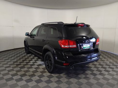 Used 2019 Dodge Journey SE w/ Connectivity Group FWD image 6