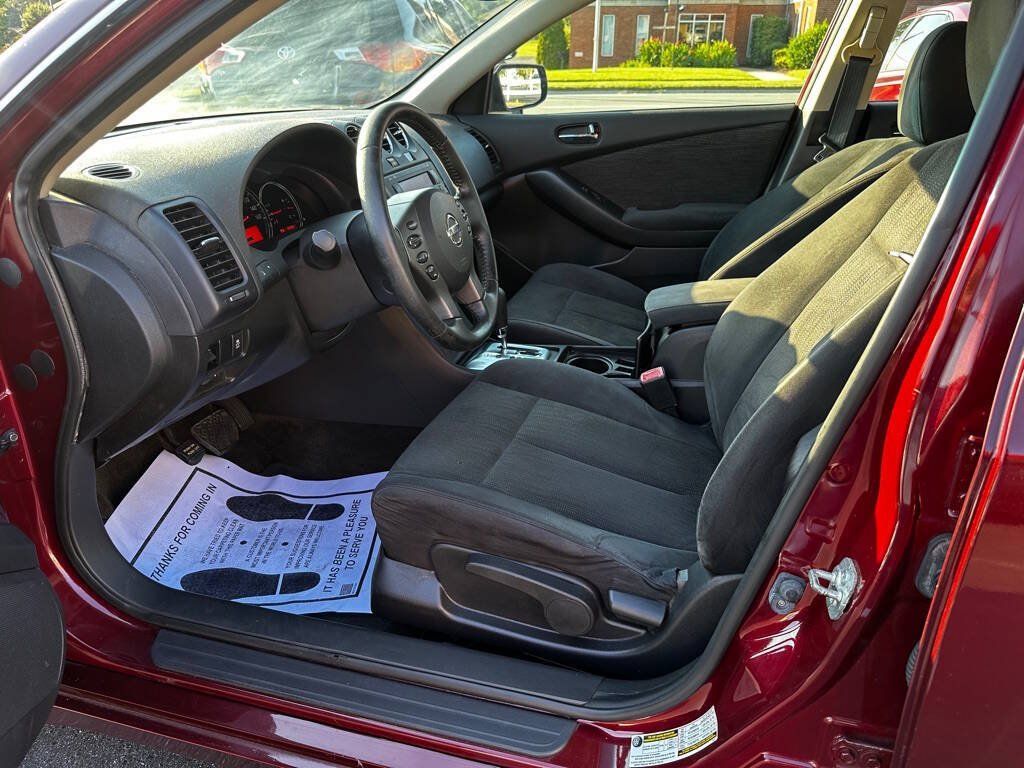 Used 2012 Nissan Altima 2.5 S w/ 20th Anniversary Pkg FWD image 11