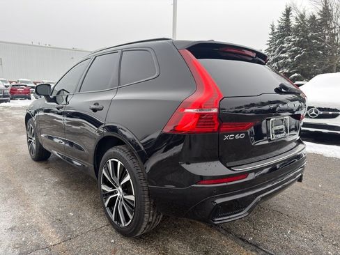 Used 2023 Volvo XC60 B5 Plus w/ Climate Package image 5