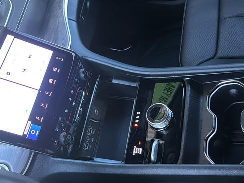 New 2025 Jeep Grand Cherokee L Limited w/ Luxury Tech Group II image 33