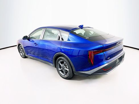 Used 2025 Kia K4 LXS image 5