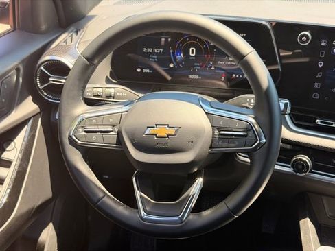 Used 2025 Chevrolet Equinox LT FWD image 14
