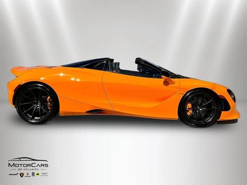 Used 2026 McLaren 750S Spider RWD image 6