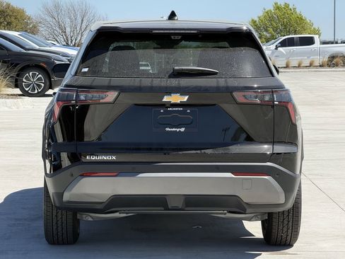 New 2026 Chevrolet Equinox LT w/ Safety and Technology Package image 5