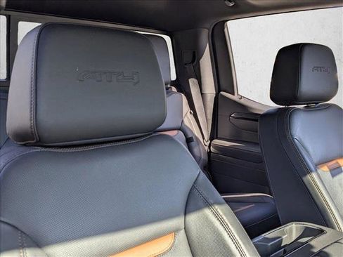 Used 2023 GMC Sierra 1500 AT4 w/ Technology Package image 20