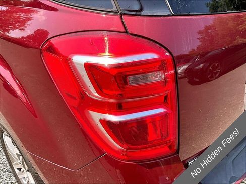 Used 2017 Chevrolet Equinox Premier w/ Enhanced Convenience Package AWD/4WD image 27