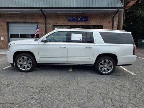 Used 2016 GMC Yukon XL Denali w/ Open Road Package RWD image 3