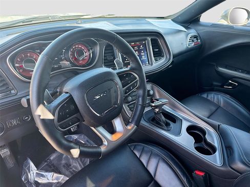 Used 2023 Dodge Challenger SRT Hellcat image 9