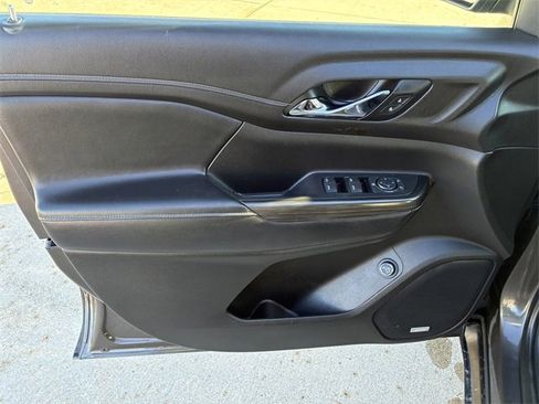 Used 2019 GMC Acadia SLT w/ LPO, Cargo Package image 21