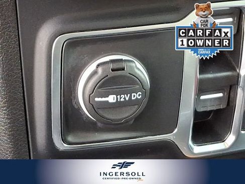 Used 2024 Jeep Wrangler Unlimited image 26