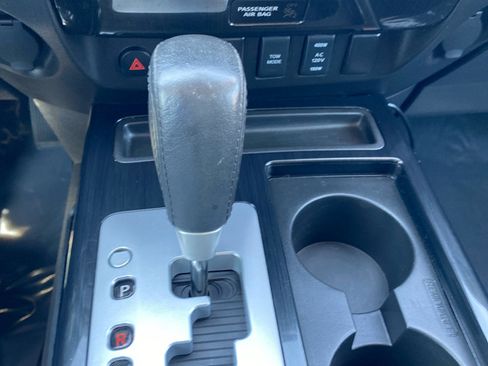 Used 2013 Nissan Titan SV image 24