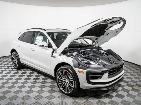 New 2026 Porsche Macan S image 37