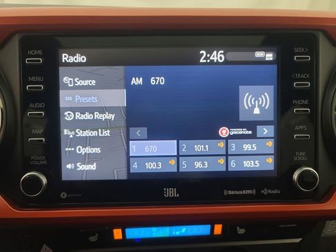 Used 2020 Toyota Tacoma TRD Sport image 35