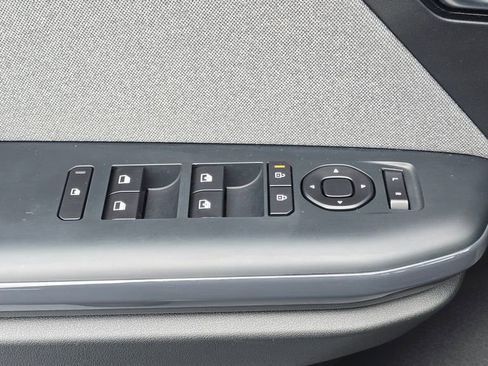 Certified 2025 Kia K4 EX FWD image 25