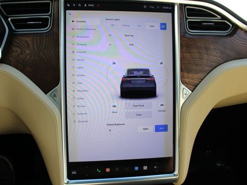 Used 2017 Tesla Model X 75D AWD/4WD image 19