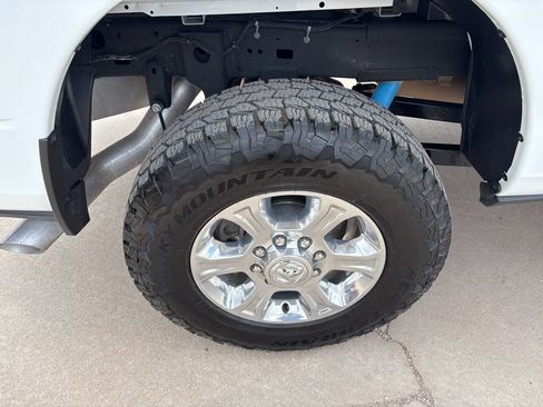 Used 2024 RAM 2500 Big Horn w/ Off Road Package AWD/4WD image 9