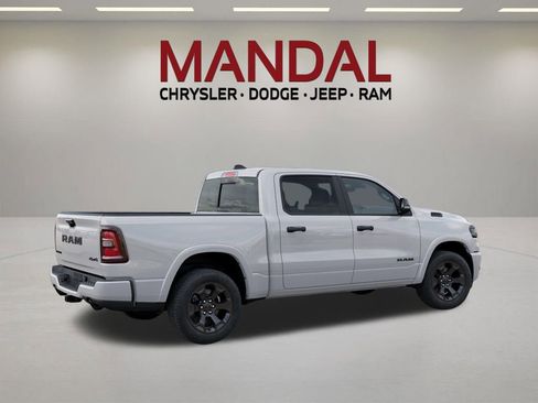 New 2026 RAM 1500 4x4 Crew Cab image 4