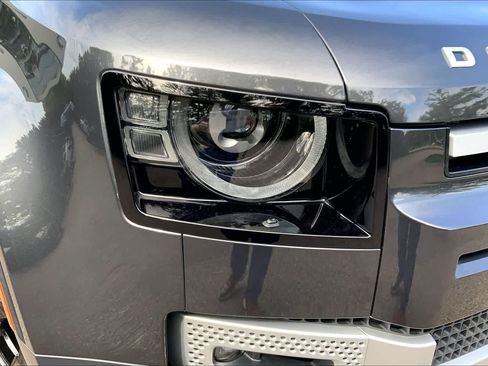 Used 2024 Land Rover Defender 110 S AWD/4WD image 25