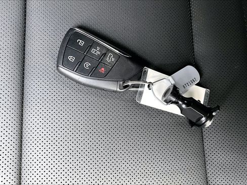 Used 2025 GMC Hummer EV 3X AWD/4WD image 11