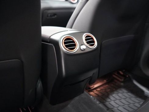 Used 2022 Mercedes-Benz GLC 43 AMG 4MATIC image 34